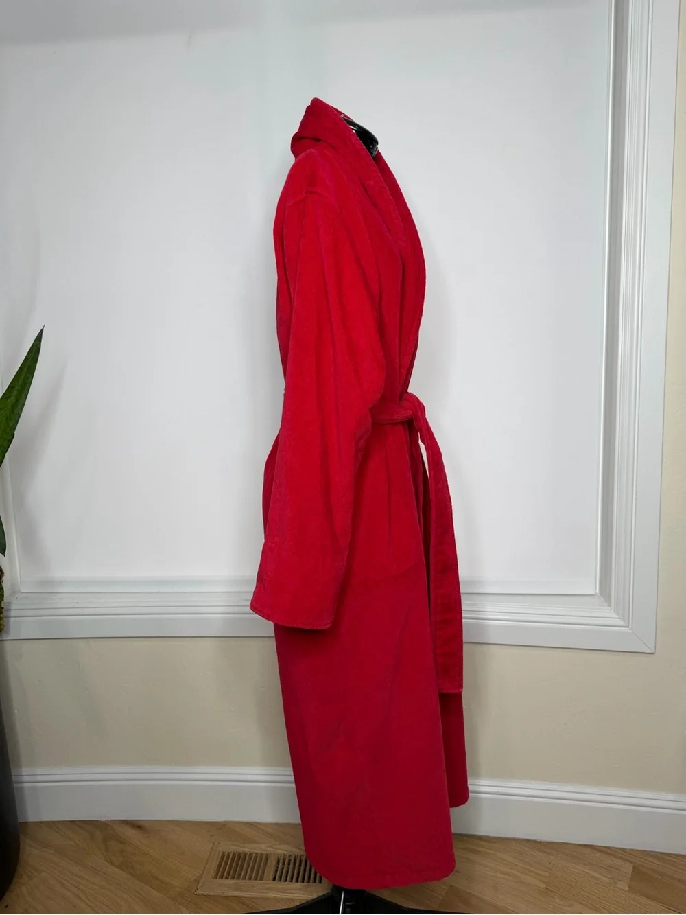 Victoria's Secret Red Plush Shawl Collar Bathrobe